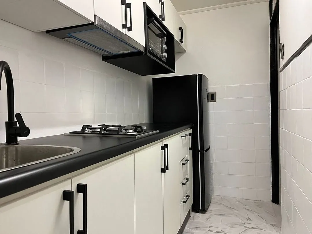 Baños y cocina, 3